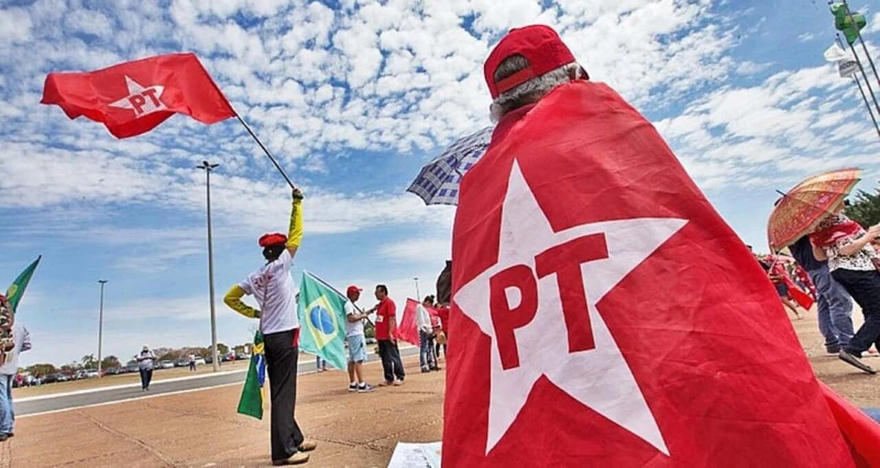 PT cobra militância para reeleger Lula em 2026 e reforçar bancadas; Haddad é alvo de pressão para ser candidato