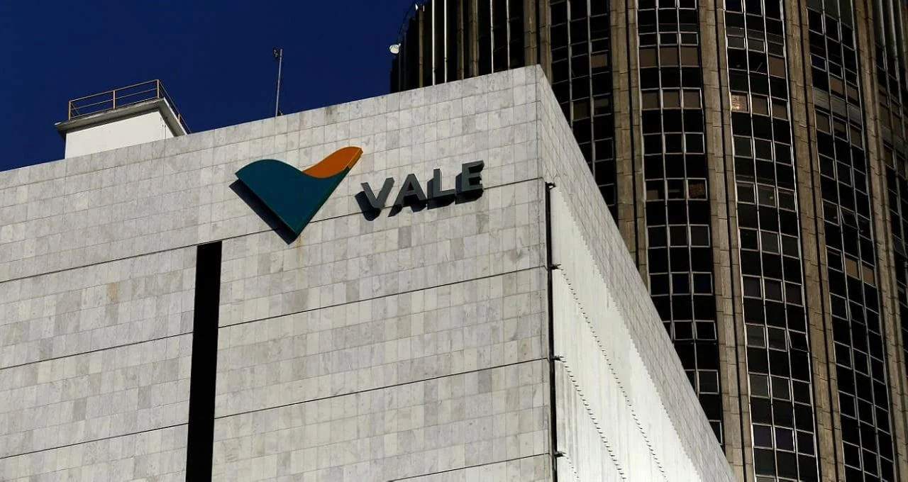 Vale (VALE3) em Apuros: Multa de R$ 3,3 Milhões por Danos Ambientais em Minas Gerais e Suspensão de Atividades em Duas Minas