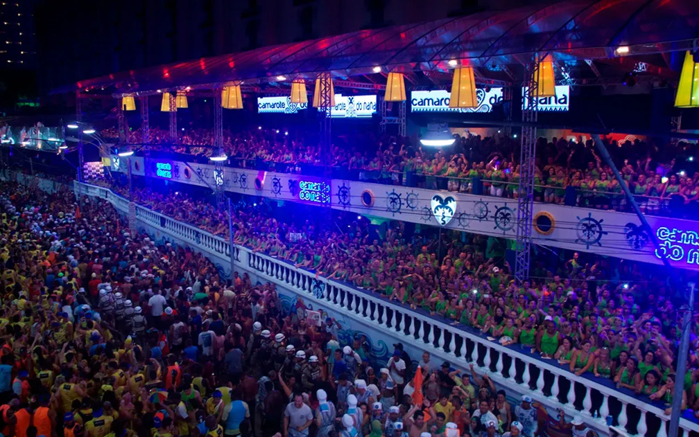 Camarote Salvador 2026: R$ 210 Milhões e 13 Mil Empregos na Economia da Folia Baiana