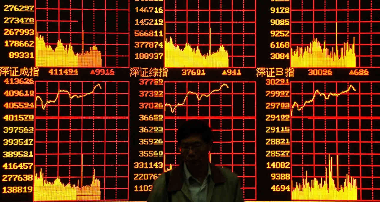 Bolsas Asiáticas em Queda: Tecnologia Puxa Seul para Baixo, Tókio Cede com Eleições e China Oscila