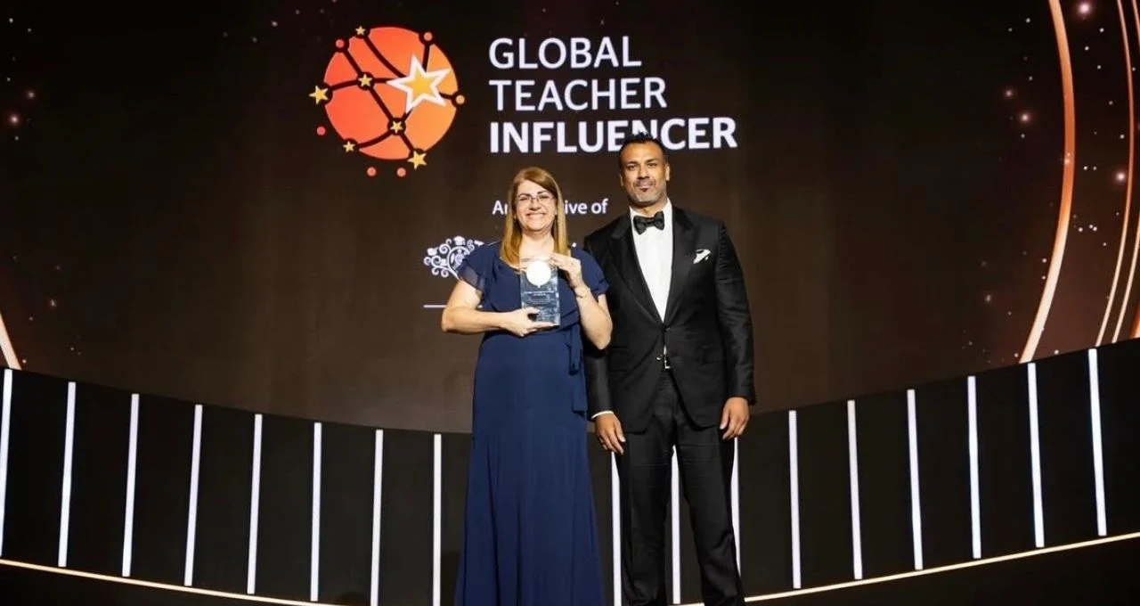 Do Lixo à Robótica: Professora Brasileira Débora Garofalo é Eleita Educadora Mais Influente do Mundo