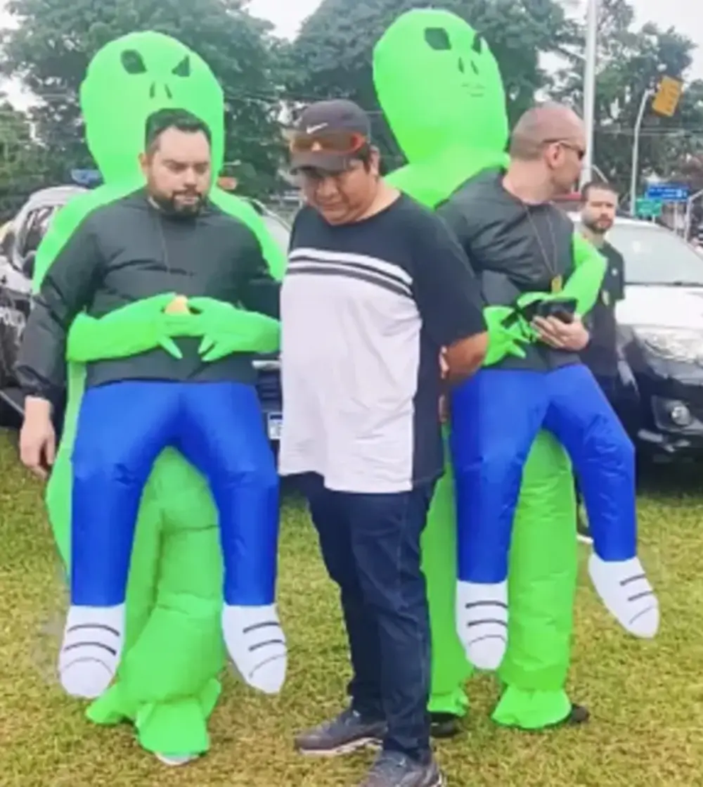 Polícia ‘ET’ Detém Vendedores de Bebida Adulterada e Ladrões de Celular em Bloco de Carnaval de SP