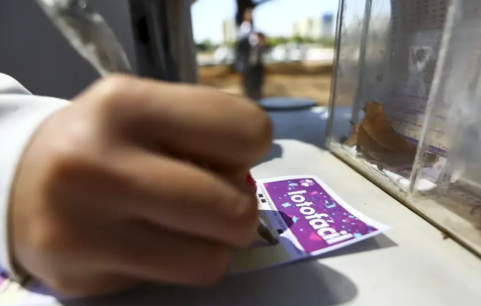 Aposta Única em São Paulo Leva R$ 2,1 Milhões na Lotofácil Concurso 3608: Veja os Números Premiados e Detalhes do Sorteio