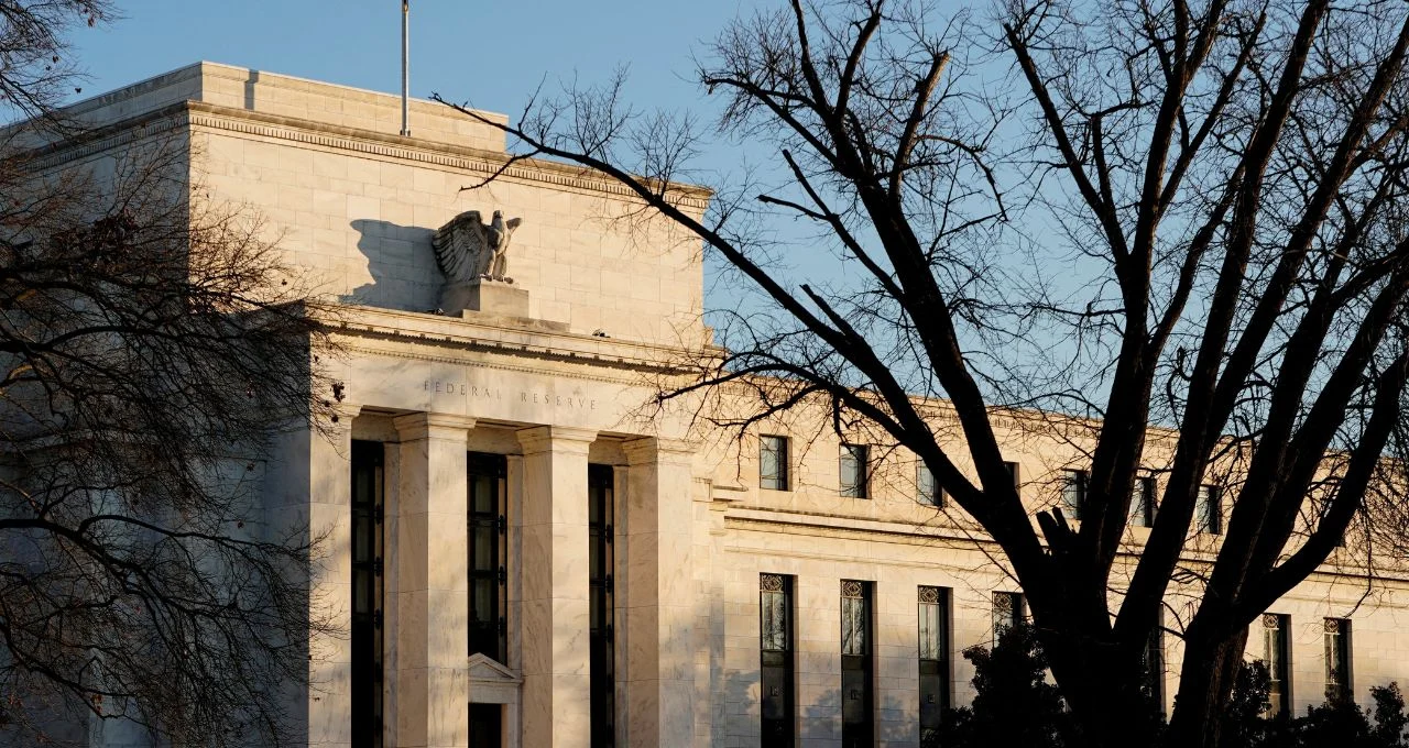 Fed mantém juros estáveis: Beth Hammack, do Fed de Cleveland, indica que taxa pode ficar ‘por um bom tempo’ sem alterações