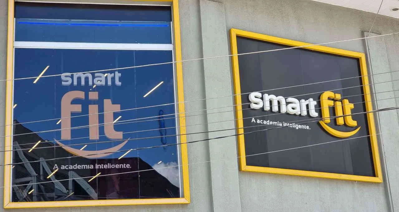 Reviravolta na Smart Fit: Fundador e CFO deixam cargos executivos em planejamento sucessório para 2026