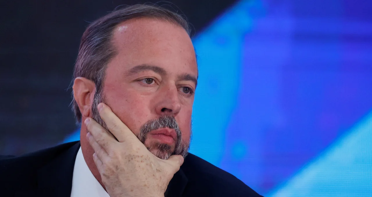 Preços-teto do leilão de capacidade sob revisão: Silveira promete correção e Eneva (ENEV3) reage positivamente após queda