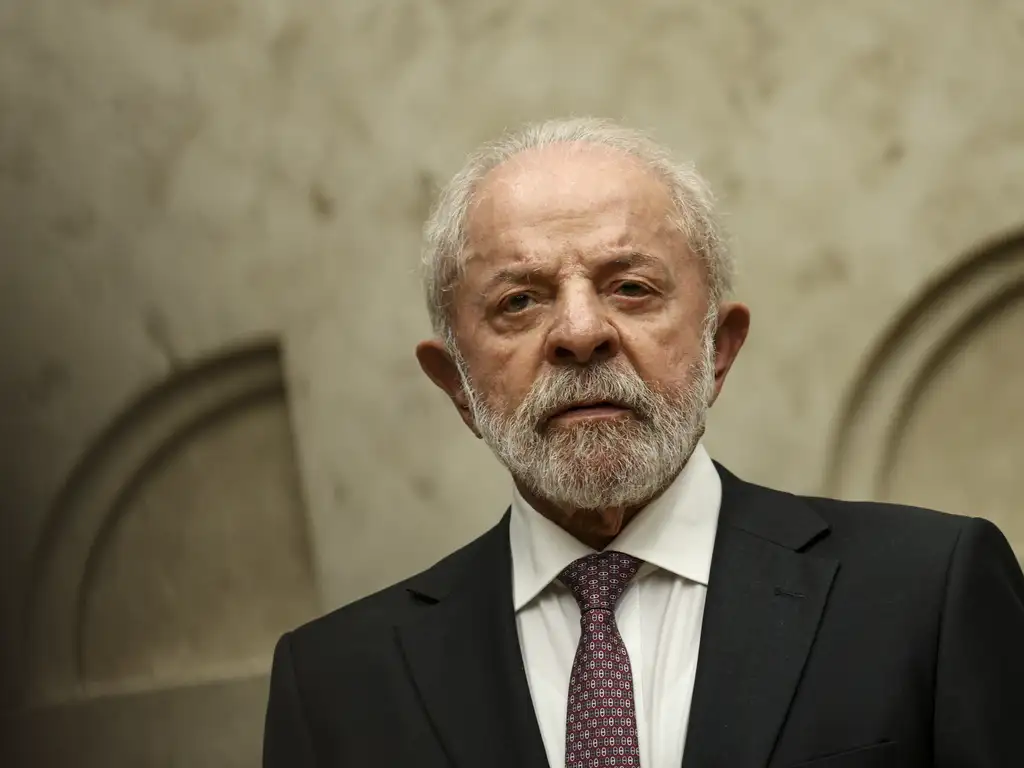 Lula veta aumento salarial para servidores do Congresso e TCU que ultrapassaria teto constitucional