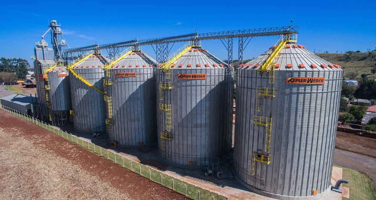 Kepler Weber (KEPL3): XP vê virada no ciclo do agro para 2025, apesar de resultados neutros no 4T25 e possível aquisição pela GPT