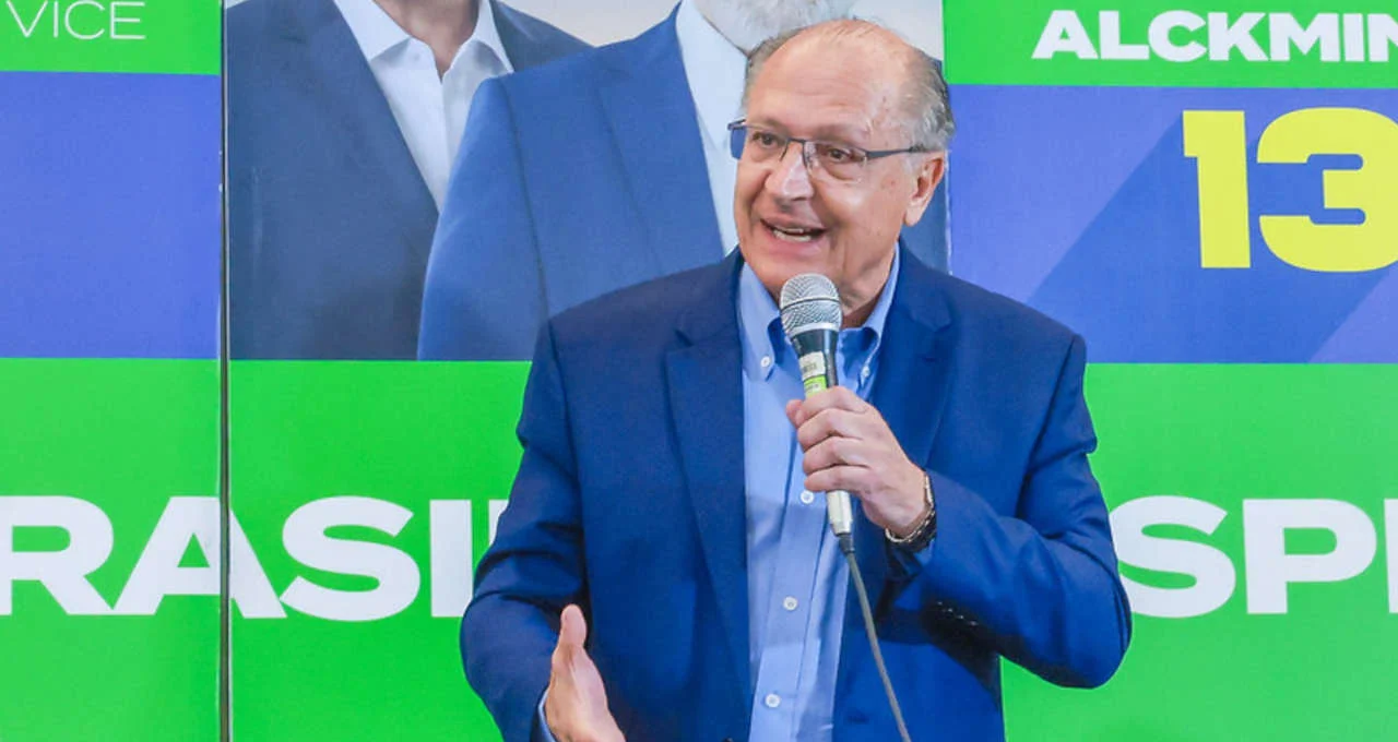 Alckmin minimiza pesquisas eleitorais e defende governo Lula: ‘Brasil avançou com salto de qualidade’
