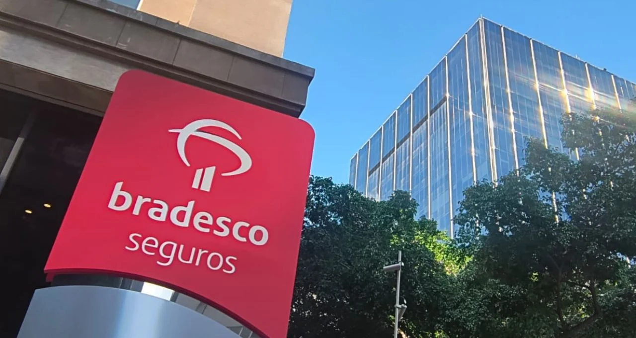 Bradesco, Americanas, Azul e JBS: Juros sobre Capital Próprio, Fim da Recuperação Judicial e Grupamento de Ações Movimentam Mercado