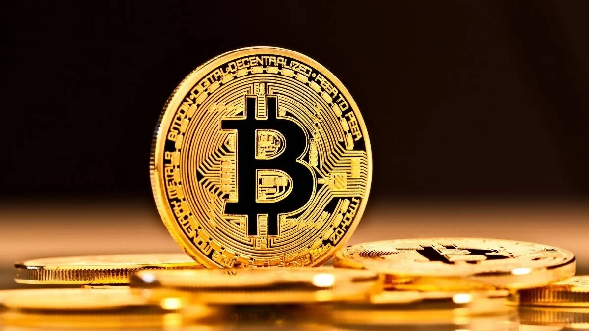 Bitcoin (BTC) se mantém firme acima de US$ 66 mil com ‘exaustão’ de vendedores, apesar de tensões geopolíticas globais