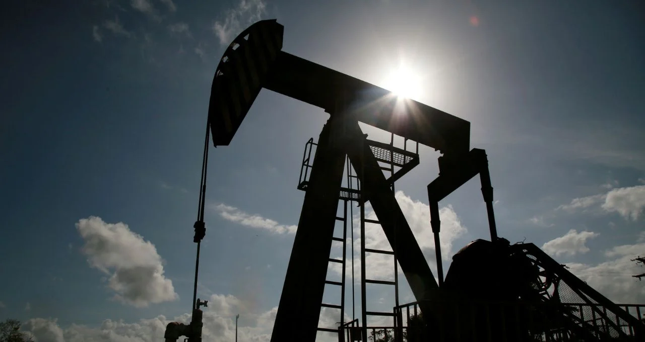 Petróleo Dispara 8% com Conflito EUA-Irã: Prio, Petrobras e PetroReconcavo São as Maiores Beneficiadas?