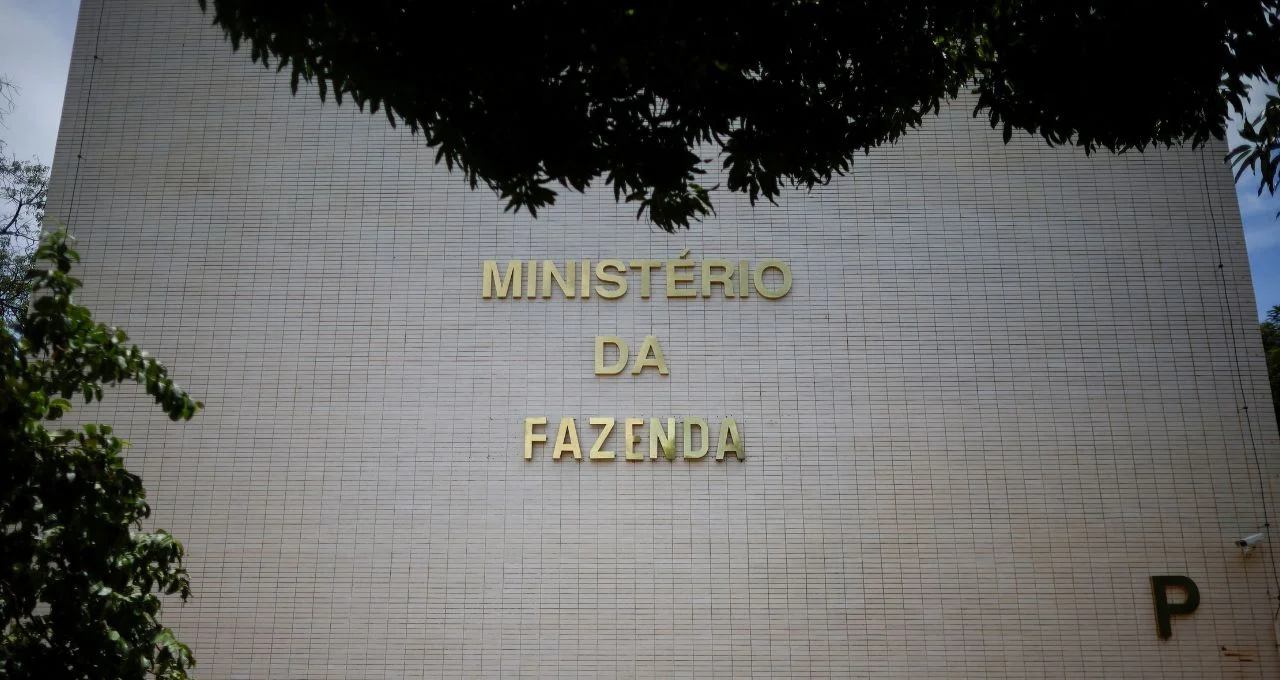 Ministério da Fazenda: PIB de 2026 pode atingir 2,3%, com setor industrial e de serviços impulsionando o crescimento