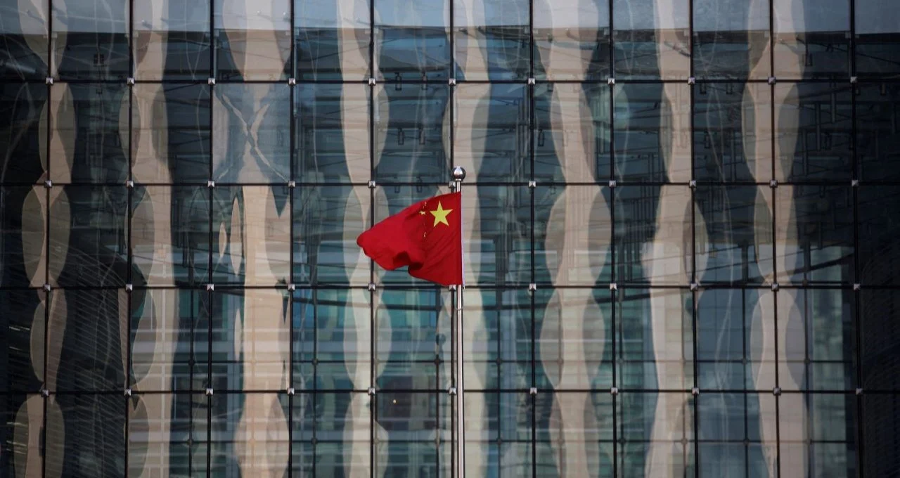 China Define Meta de Crescimento Mais Baixa em Décadas para 2026, Sinalizando Desafios Econômicos Internos e Externos