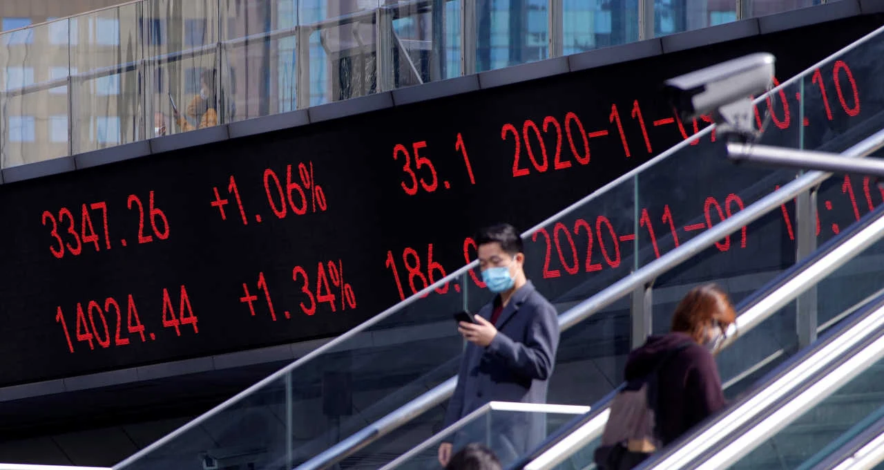 Petróleo a US$ 120 Dispara, Bolsas Asiáticas em Queda Livre: Tóquio e Seul Sofrem o Maior Impacto da Guerra no Oriente Médio