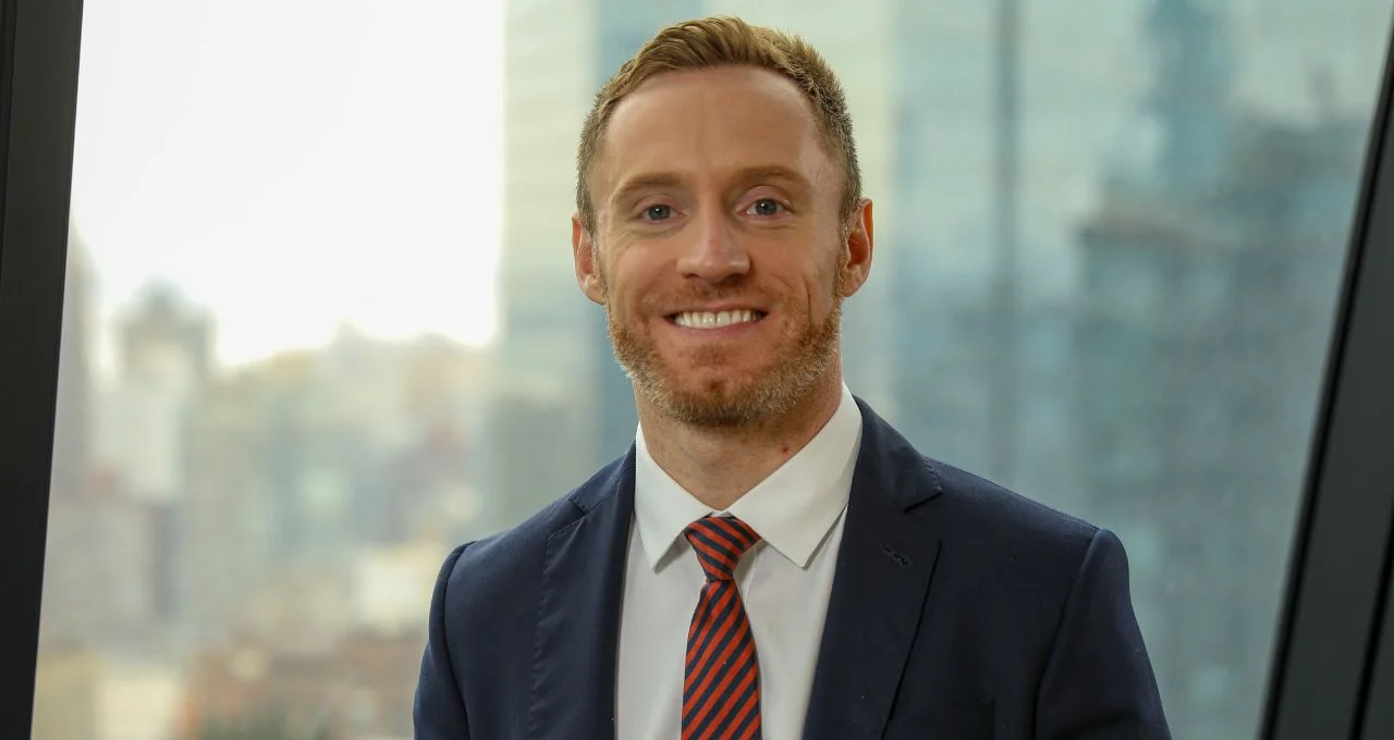 Fitch Revela Motivos para Não Elevar Rating do Brasil em 2026: Dívida Alta e Eleições Geram Cautela