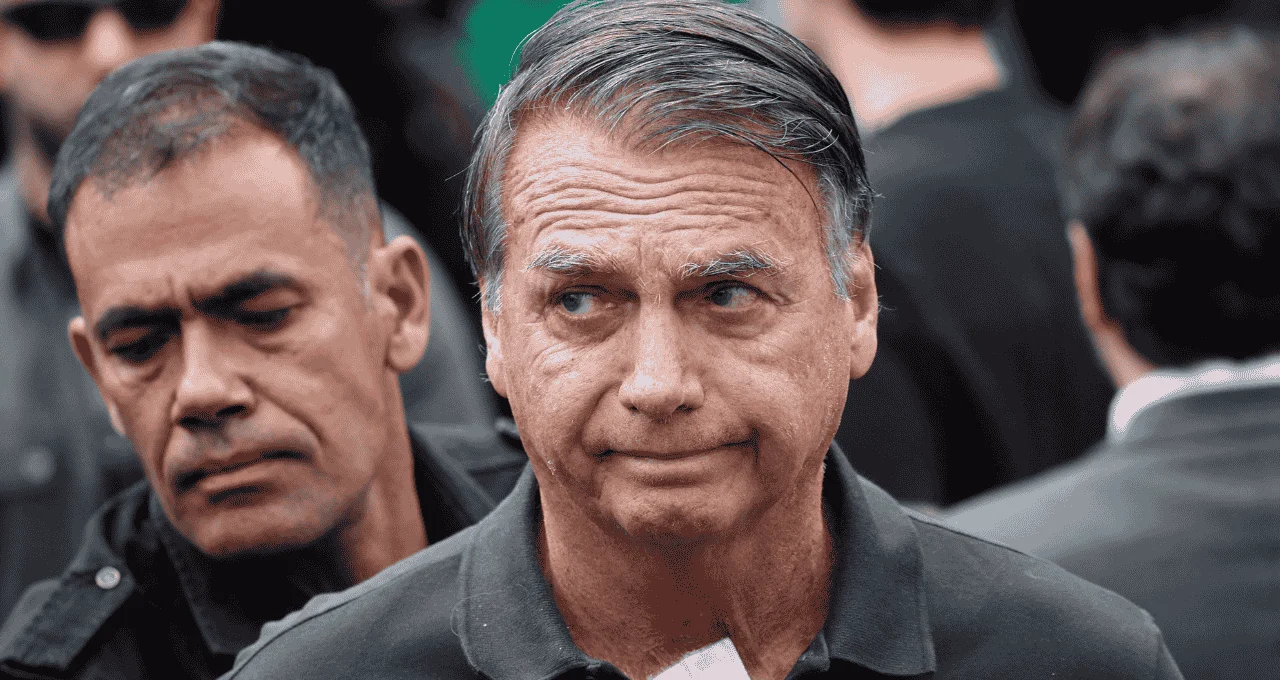 Bolsonaro na UTI: Ex-presidente internado com broncopneumonia bacteriana em Brasília