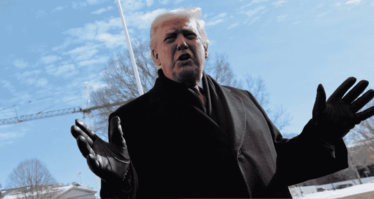 Trump afirma que Irã está “totalmente derrotado” e busca acordo, mas não um que ele aceitaria, após ataques a instalações petrolíferas