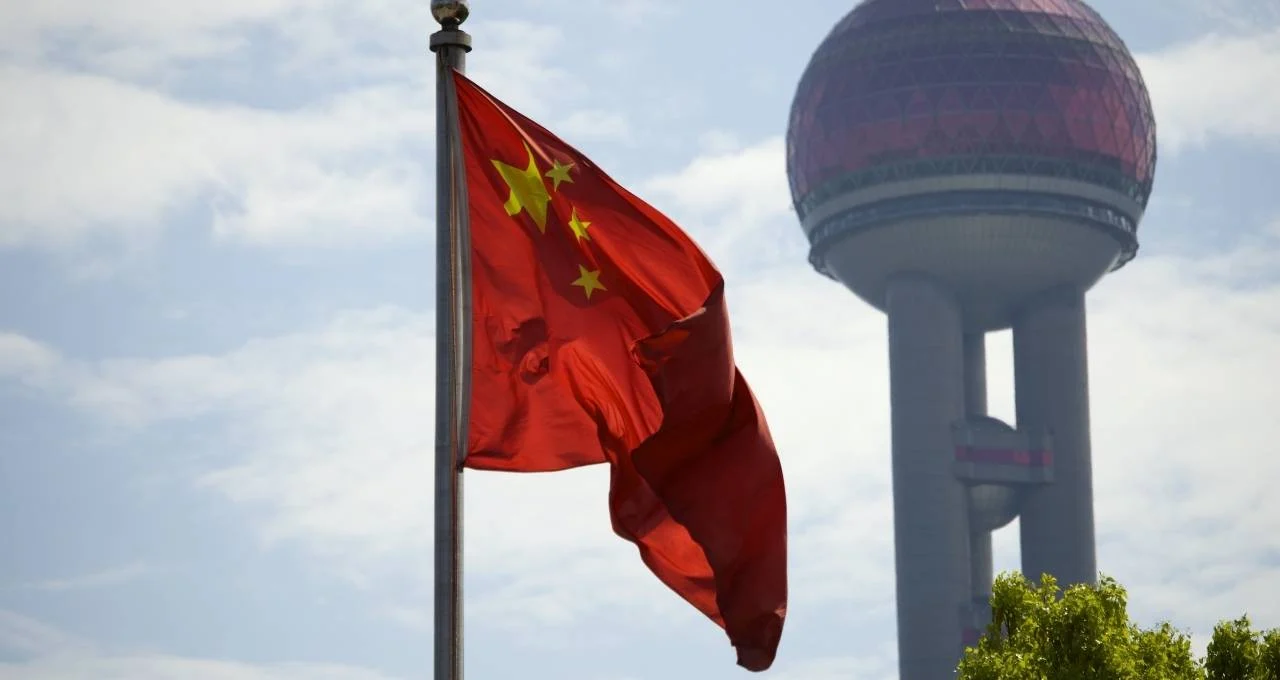 China: O Mito da Desaceleração Econômica é, na Verdade, Um Salto Para a Autonomia Tecnológica e um Novo Modelo de Desenvolvimento