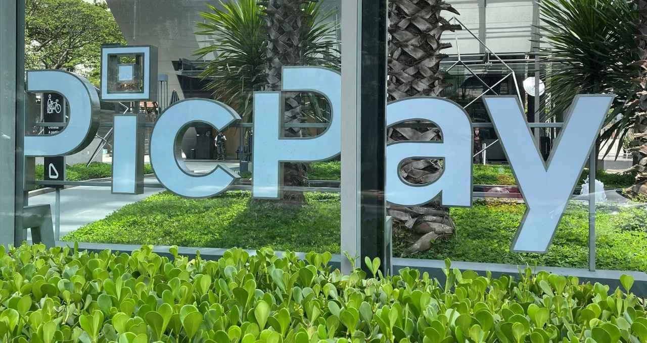 PicPay (PICS) lucra mais que o dobro e surpreende mercado, mas ação despenca 22% na Nasdaq; entenda o descompasso