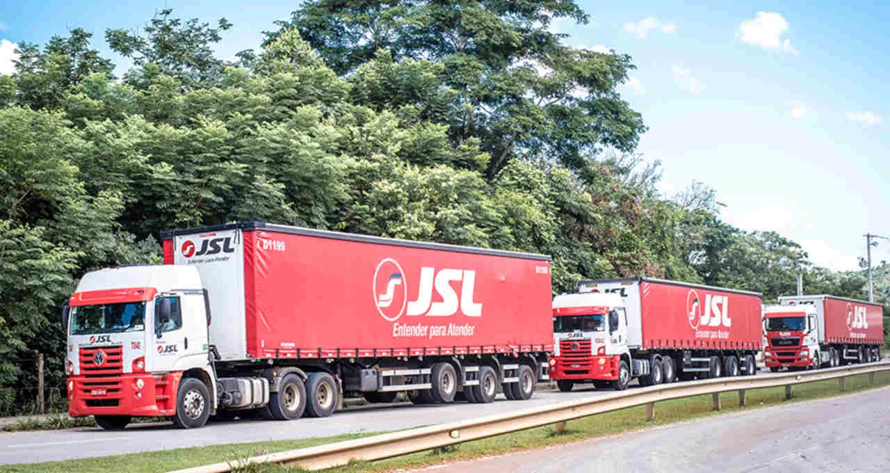 Lucro da JSL (JSLG3) despenca 16,5% no 4º tri de 2025: veja os números e o que impactou a gigante da logística