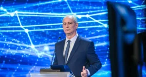 Ciro Gomes e Elmano de Freitas empatados no Ceará, mas pesquisa AtlasIntel aponta virada em cenários alternativos