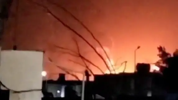 Guarda do Irã Mira ExxonMobil e Chevron, Golfo Pérsico e Israel em Ataques Coordenados com Mísseis e Drones