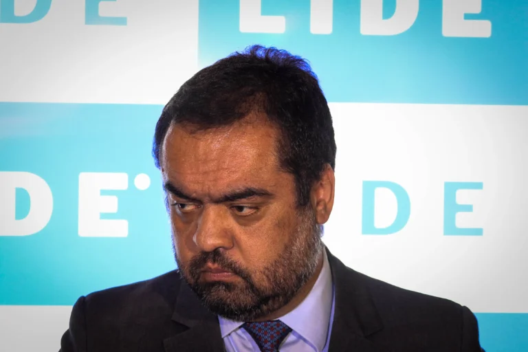 Cláudio Castro Alegando Lombalgia Aguda, Ex-Governador do RJ Não Depõe à CPI do Crime Organizado