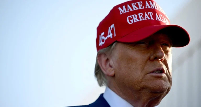 Rejeição a Donald Trump Atinge 62% nos EUA em Meio a Conflito com Irã e Crise com Vaticano, Aponta Pesquisa Reuters/Ipsos