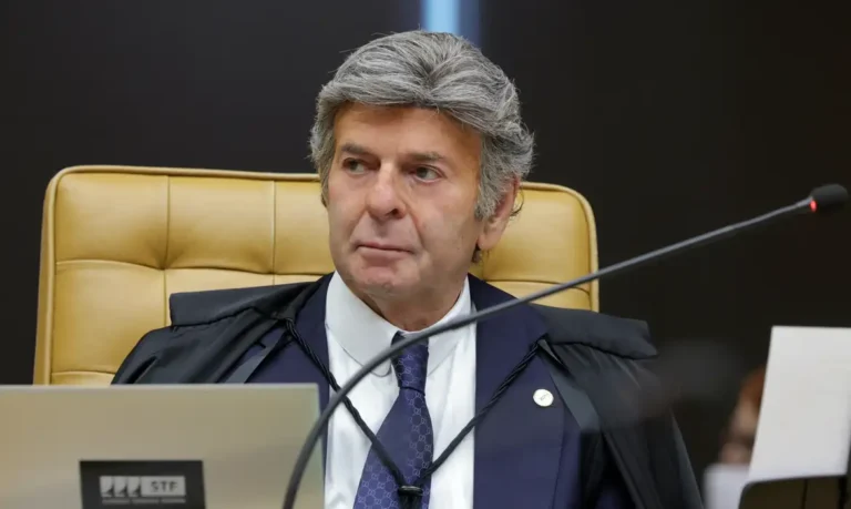 Fux mantém prisão de ex-presidente do BRB em caso Banco Master; Toffoli se declara suspeito em reviravolta no STF