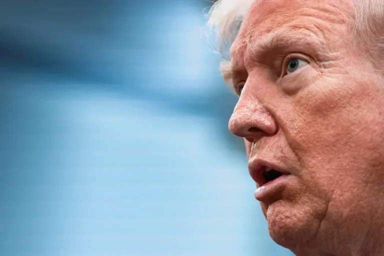 Fraude Eleitoral: Pesquisa Reuters/Ipsos Revela Desconfiança Crescente nos EUA Impulsionada por Trump Antes das Eleições de Meio de Mandato