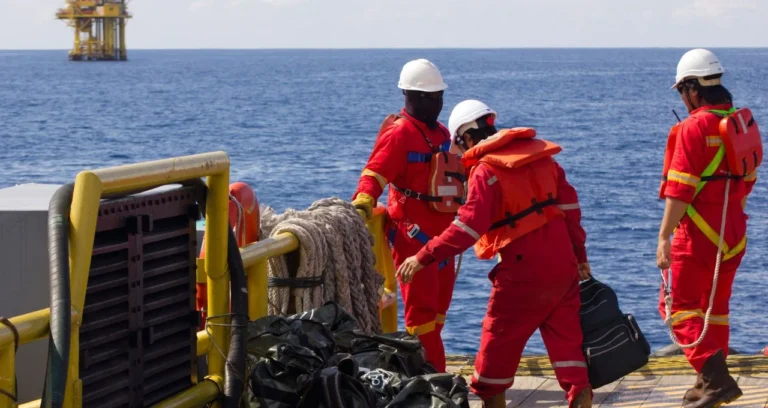 Brava Energia (BRAV3): Venda ou Compre? JP Morgan e Morgan Stanley rebaixam recomendação após entrada da Ecopetrol