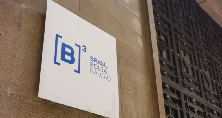 B3 (B3SA3) Dispara: Recorde de Leilões no 1º Trimestre de 2026 Impulsiona R$ 42,4 Bilhões em Investimentos de Infraestrutura
