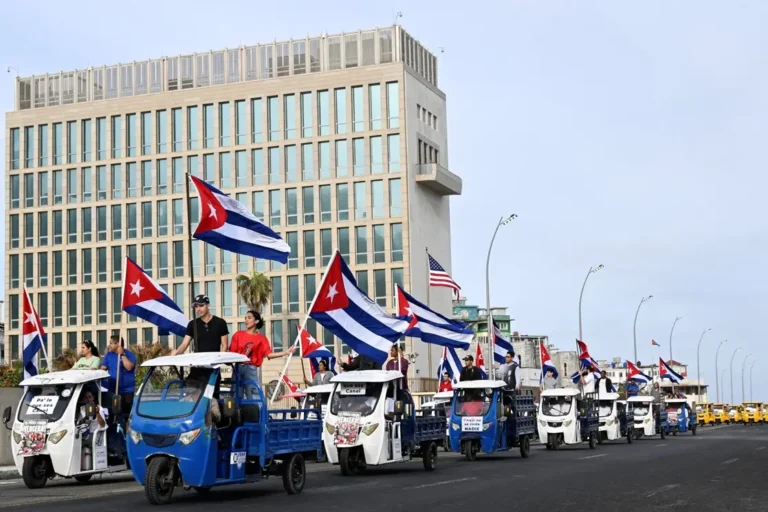 Cuba Repudia Ameaças Militares dos EUA: “Crimes Internacionais” e Bloqueio Intensificado