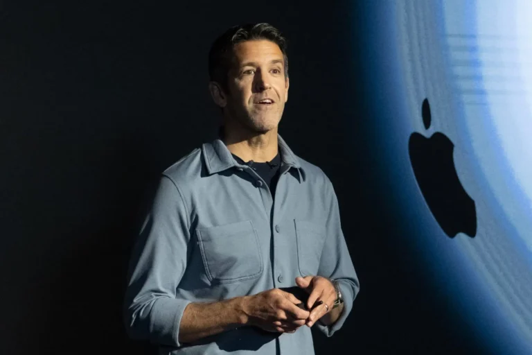 Futuro CEO da Apple, John Ternus, revela segredo para o sucesso no trabalho impulsionado por IA: “O cuidado com seu trabalho importa”