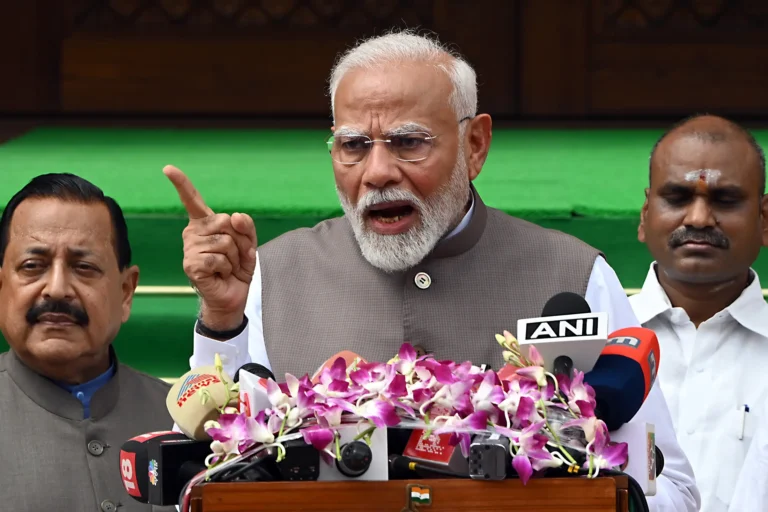 Modi Pede Economia de Combustível na Índia: Home Office e Redução de Viagens como Solução para Preços Globais