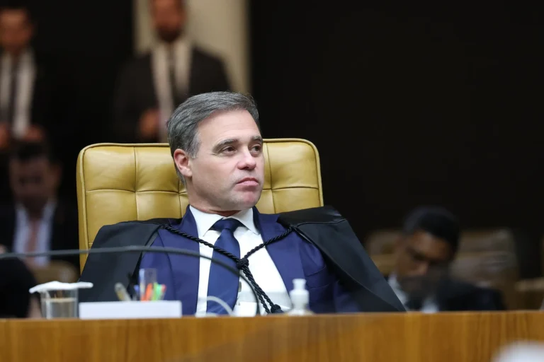 STF arquiva ação contra espionagem de jornalistas e parlamentares no governo Bolsonaro