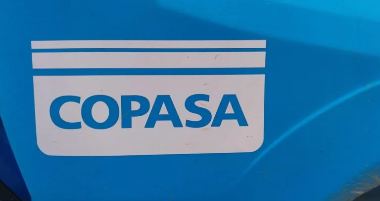 Ações da Copasa (CSMG3) Despencam Mais de 7% Após Mudanças na Oferta de Privatização; Governo de Minas Gerais Adia Decisão Crucial