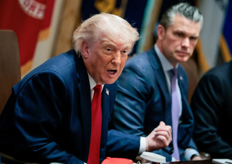 Trump Define Prazo para Decisão Crucial sobre Acordo com Irã: Reunião Urgente Define Futuro Nuclear e Geopolítico