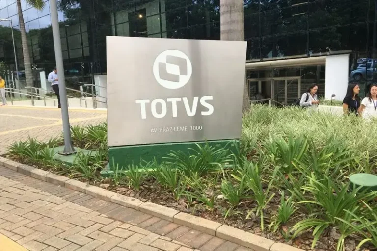 Totvs (TOTS3): Goldman Sachs recomenda compra com potencial de alta de 31% e vê IA como aliada estratégica