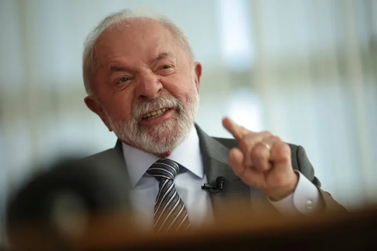 FGTS: Saques Extraordinários em Governos Anteriores Superam R$ 168 Bilhões, Enquanto Governo Lula Liberou R$ 34,7 Bilhões