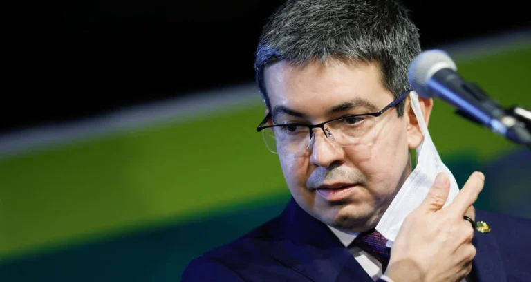 Fim da Escala 6×1: Líder do Governo no Senado Otimista para Votação Antes do Recesso; Pauta de Vetos Presidenciais é Ajustada