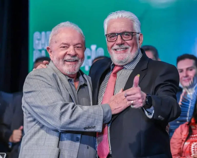 Jaques Wagner confia em Lula para permanecer no cargo de líder do governo no Senado após investigação da PF