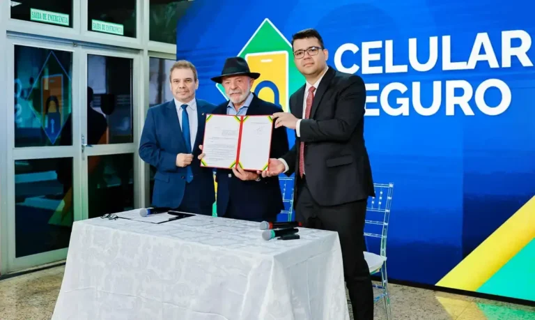 Lula Lança Programa Contra Roubo de Celulares e Governo Teme Desgaste Eleitoral com Alertas de Devolução