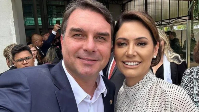 Flávio Bolsonaro minimiza conflito com Michelle e foca em união: ‘Página virada’ para eleições