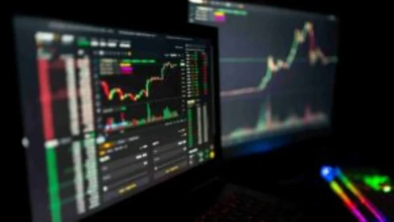 Day Trade: Ágora Sugere Compra de Marcopolo (POMO4) e Venda de Gerdau (GGBR4) com Potencial de Ganho de até 1,4%