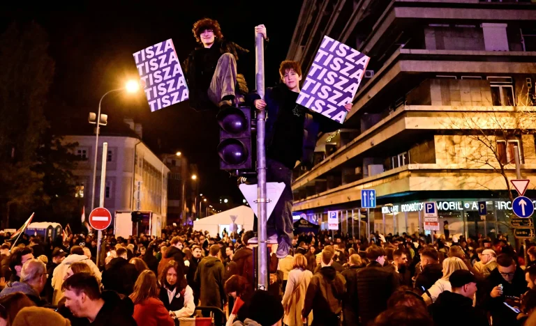 Vitória da Oposição na Hungria: Oposição Tisza Traz Esperança de Melhora Econômica e Relações com a UE, Diz Capital Economics