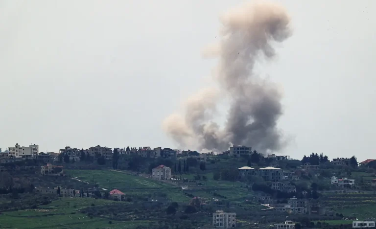 Esforços de Cessar-Fogo no Líbano: EUA Pressionam Israel e Ligações com Trégua Irã-EUA Ganham Força