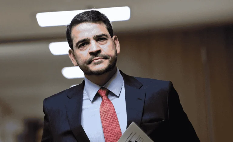 Jorge Messias, cotado para o STF, diz: “Aprendi a colocar a minha vida nas mãos de Deus” após rejeição no Senado