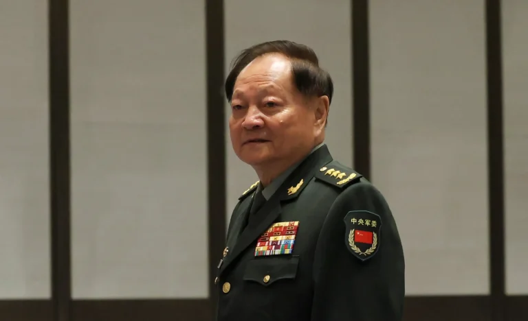 General de Xi Jinping, Zhang Youxia, é investigado por corrupção e violações na China: Expurgos no Exército de Libertaçao Popular chocam o mundo